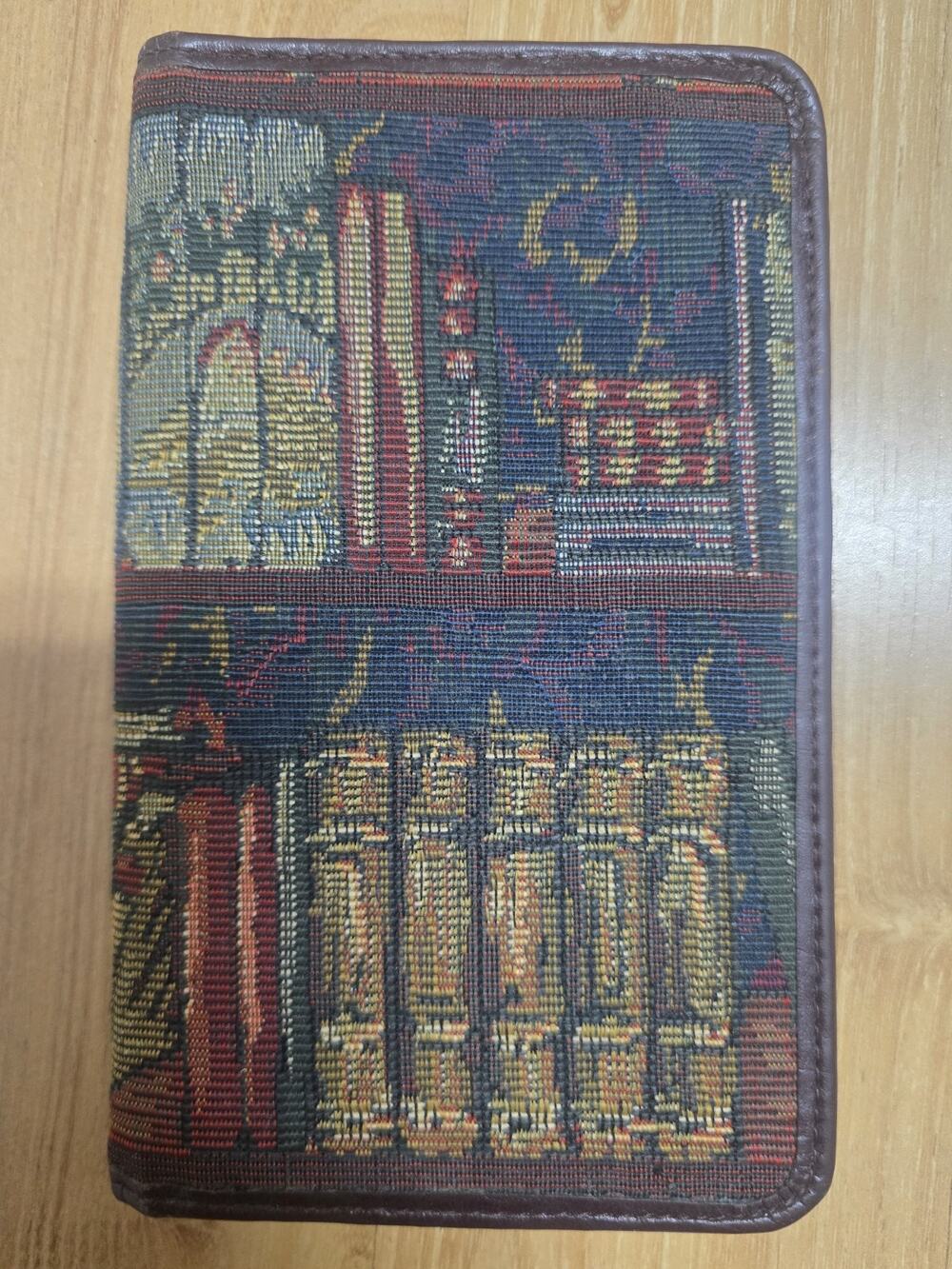 Vtg Day-Timer Tapestry Checkbook Cover Library Bookshelf Book Lover Organizer